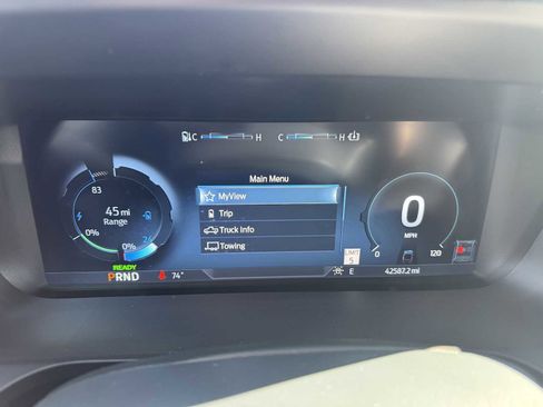 Used 2024 Ford F150 Lightning Lariat image 31