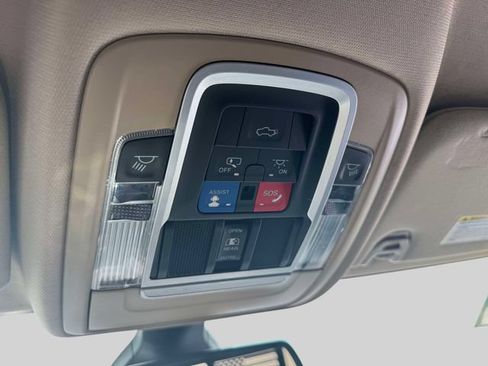 Used 2022 RAM 2500 Laramie AWD/4WD image 37