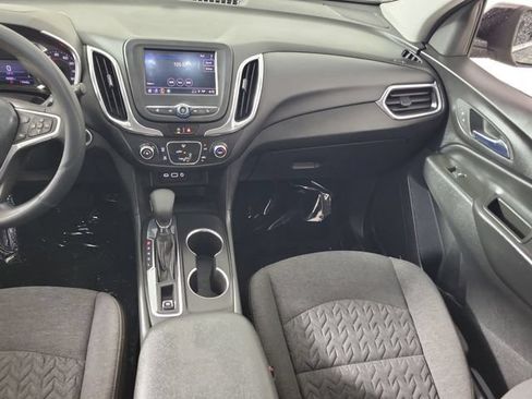 Used 2022 Chevrolet Equinox LT FWD image 17