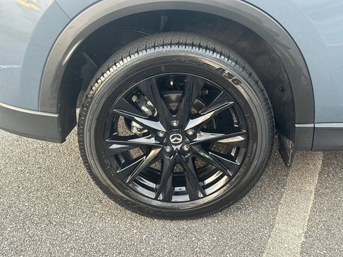 Used 2025 MAZDA CX-5 Carbon Edition image 17