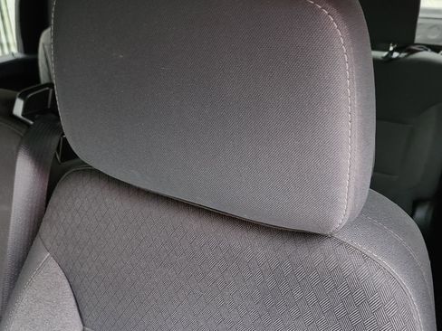 Used 2022 Chevrolet Silverado 2500 Custom w/ Custom Value Package image 16