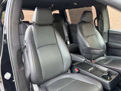 Used 2023 Honda Odyssey Sport image 14