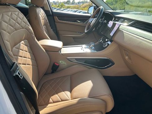 Certified 2022 Jaguar F-PACE S image 20