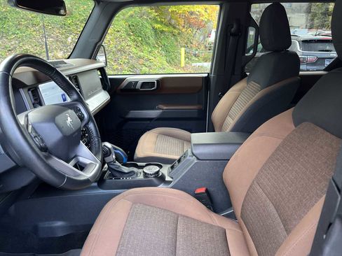 Used 2023 Ford Bronco Outer Banks image 19