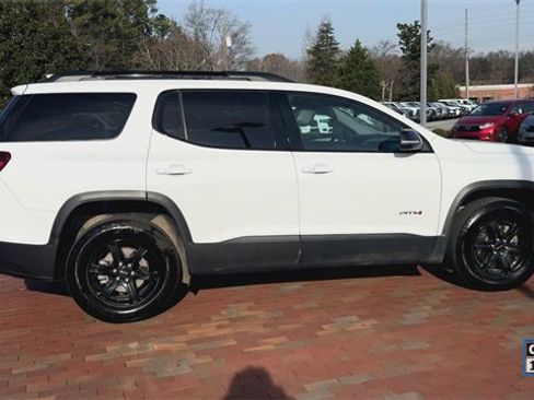 Used 2023 GMC Acadia AT4 w/ Technology Package image 3