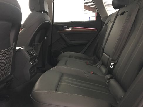 Used 2023 Audi Q5 2.0T Prestige w/ Prestige Package image 14