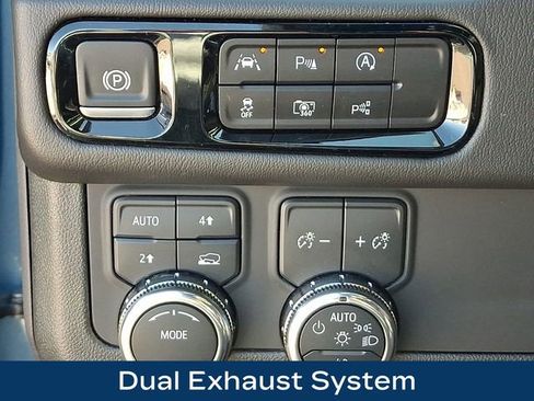 Used 2025 GMC Yukon XL Denali w/ LPO, Floor Liner Package image 28