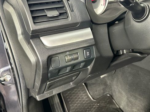 Used 2014 Subaru Impreza 2.0i Premium AWD/4WD image 33