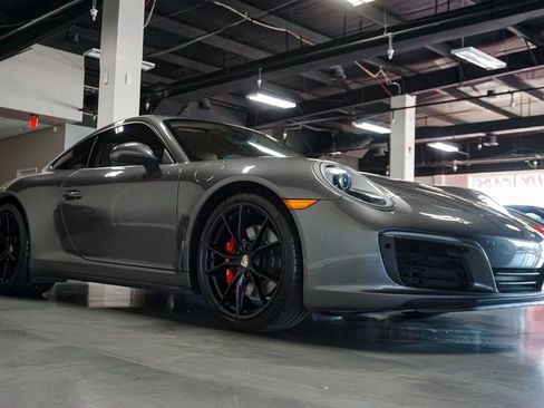 Used 2017 Porsche 911 GT3 RS image 4