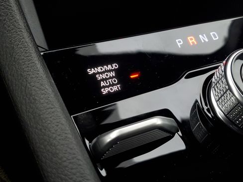 New 2025 Jeep Grand Cherokee L Limited w/ Black Appearance Package image 29