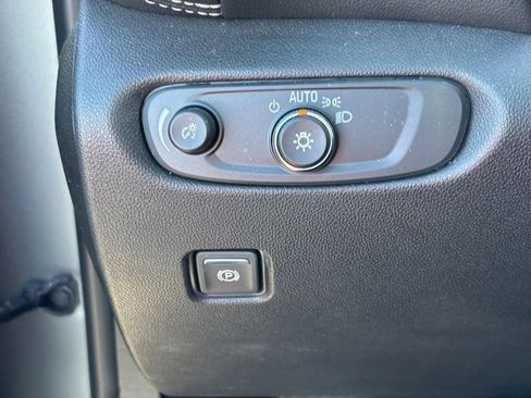 Used 2024 Chevrolet Blazer LT w/ Convenience Package image 17