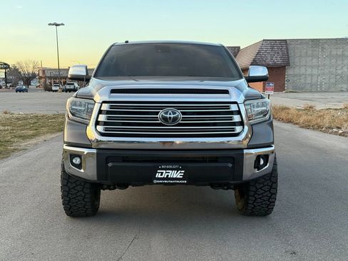 Used 2018 Toyota Tundra Limited w/ Limited Premium Package AWD/4WD image 7