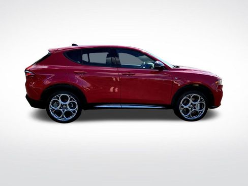 Used 2024 Alfa Romeo Tonale Ti w/ Premium Interior Package image 9