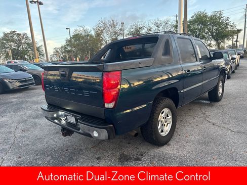 Used 2006 Chevrolet Avalanche Z66 w/ Sun And Sound Package image 6