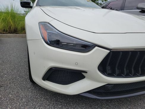 Used 2022 Maserati Ghibli Modena RWD image 9