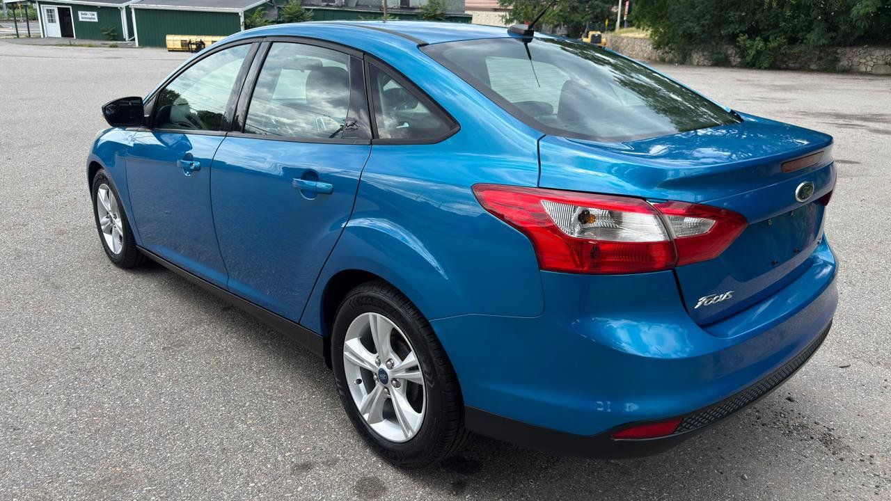 Used 2013 Ford Focus SE w/ SE Winter Pkg FWD image 7