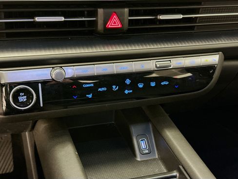 Used 2024 Hyundai Ioniq 6 SE image 24