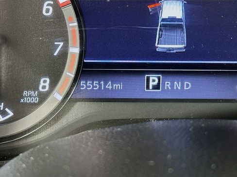 Used 2021 Nissan Titan PRO-4X w/ Pro-4x Utility Package AWD/4WD image 12