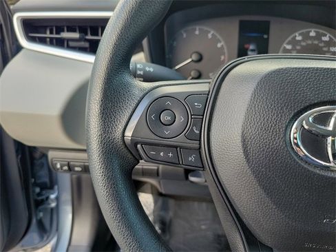Used 2025 Toyota Corolla LE image 16