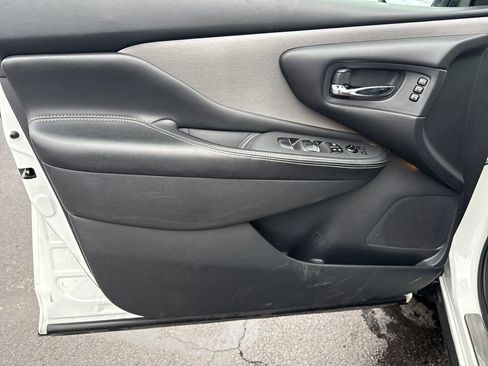 Used 2023 Nissan Murano SL w/ SL Moonroof Package image 11