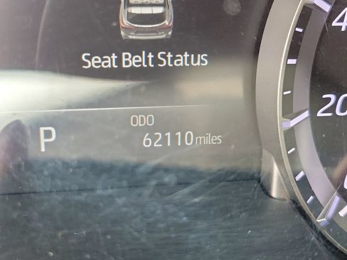 Used 2023 Toyota Highlander LE FWD image 23
