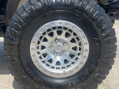 Used 2019 Jeep Wrangler Unlimited Rubicon image 14