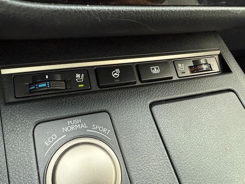 Used 2013 Lexus ES 350 image 19