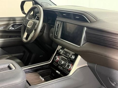 Used 2024 GMC Yukon Denali AWD/4WD image 35