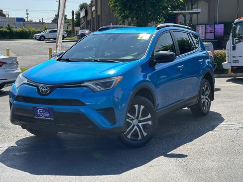 Used 2017 Toyota RAV4 LE w/ All Weather Liner Package AWD/4WD image 1