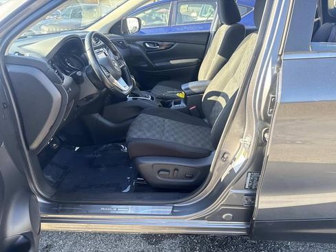 Used 2020 Nissan Rogue Sport SV w/ All-Weather Package image 19