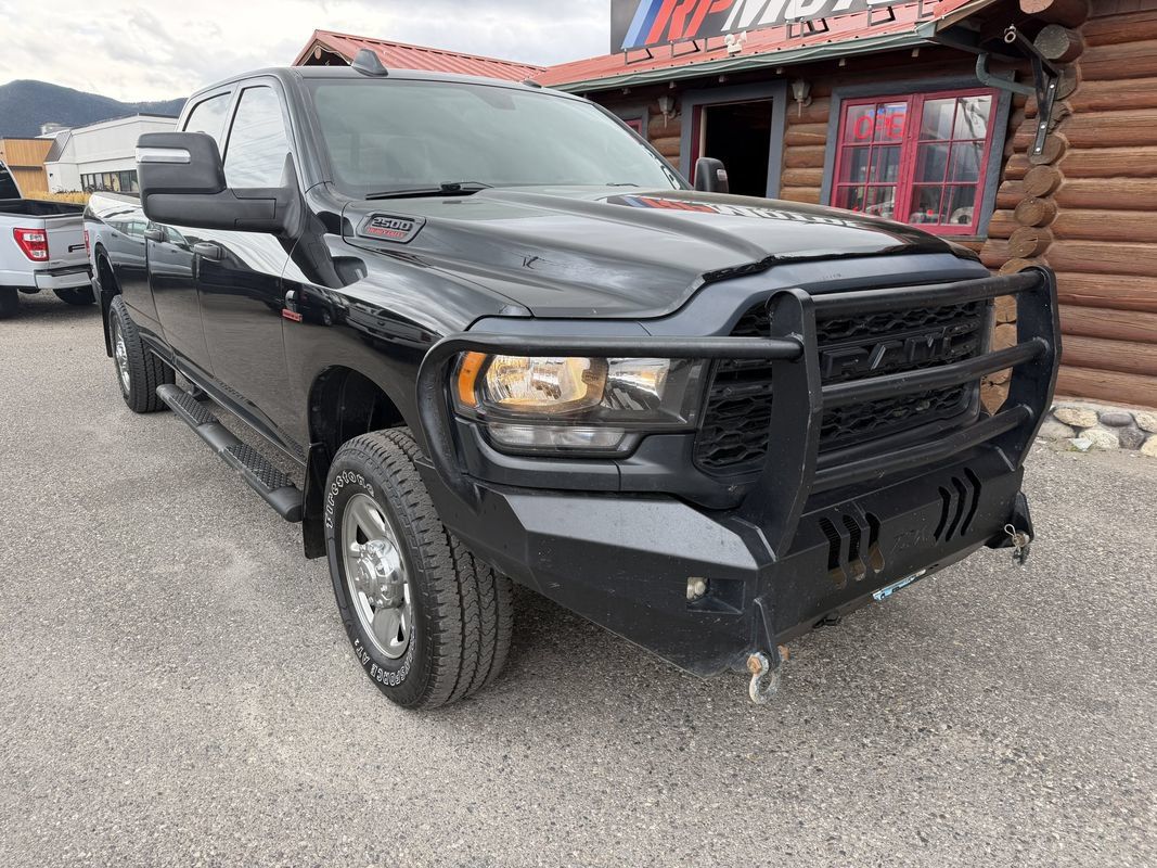 Used 2023 RAM 2500 Tradesman AWD/4WD image 2