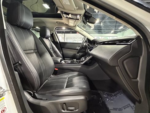 Used 2018 Land Rover Range Rover Velar S AWD/4WD image 8