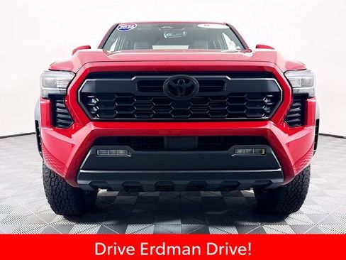 Certified 2026 Toyota Tacoma TRD Off-Road AWD/4WD image 2