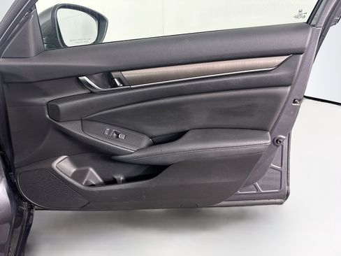 Used 2021 Honda Accord LX image 30