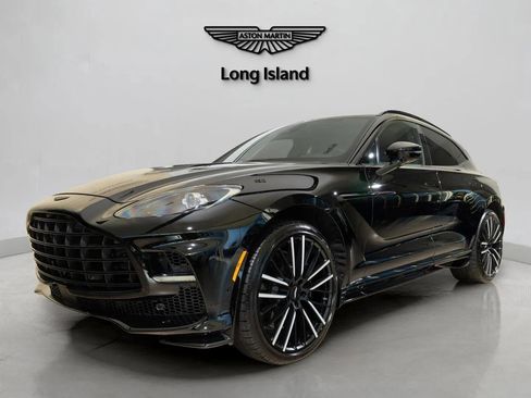 Used 2025 Aston Martin DBX 707 image 1