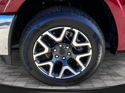 Used 2025 RAM 1500 Laramie AWD/4WD image 37