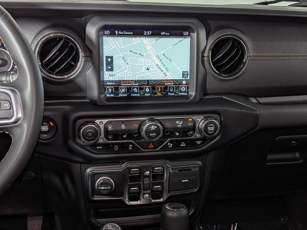 Used 2023 Jeep Gladiator Overland AWD/4WD image 36