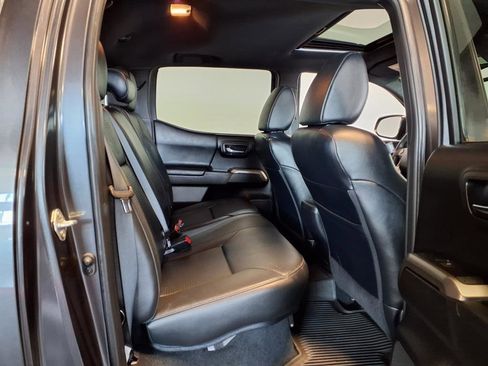 Used 2021 Toyota Tacoma Limited w/ Nightshade Package image 6