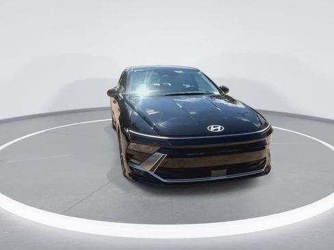 Used 2025 Hyundai Sonata SEL FWD image 3