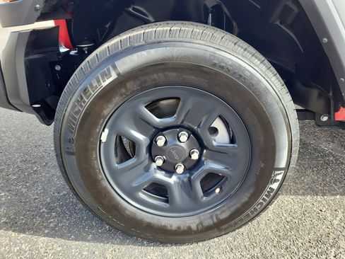 Used 2021 Jeep Wrangler Unlimited Sport image 30