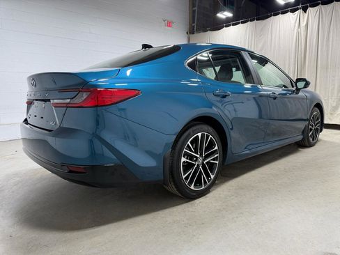 Used 2026 Toyota Camry XLE w/ Premium Package image 4