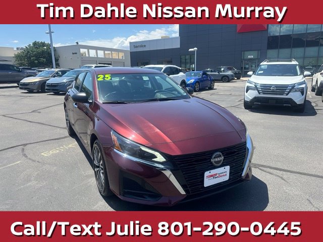 Used 2025 Nissan Altima 2.5 SV AWD/4WD image 3