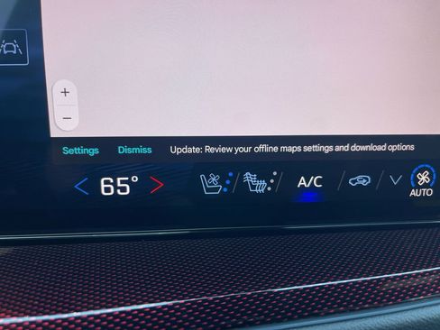 Used 2024 Chevrolet Traverse RS w/ LPO, Floor Liner Package image 23