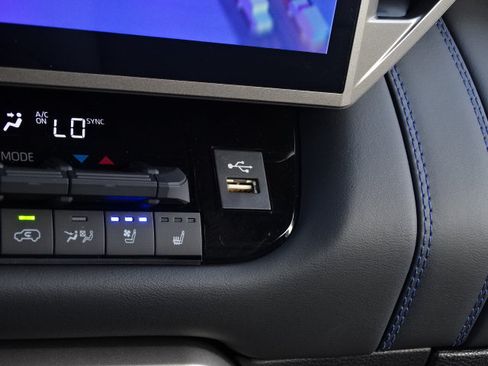 New 2026 Toyota Sequoia Platinum AWD/4WD image 23