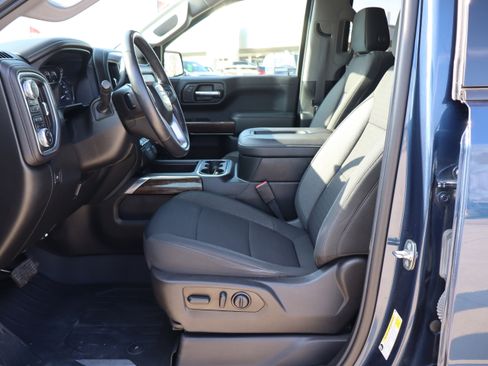 Used 2022 GMC Sierra 1500 Elevation w/ LPO, Elevation Black Package image 10