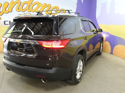 Used 2018 Chevrolet Traverse LT w/ LPO, 'HIT The Road' Package AWD/4WD image 4