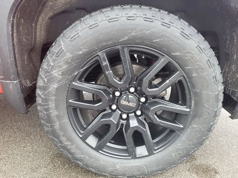 Used 2021 GMC Sierra 1500 Elevation w/ X31 Off-Road Package image 16