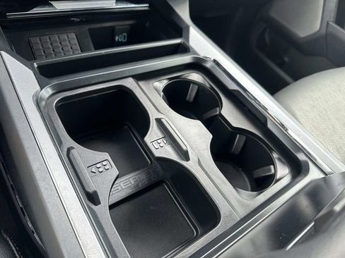 Used 2025 Ford F350 Lariat w/ Black Appearance Package image 33