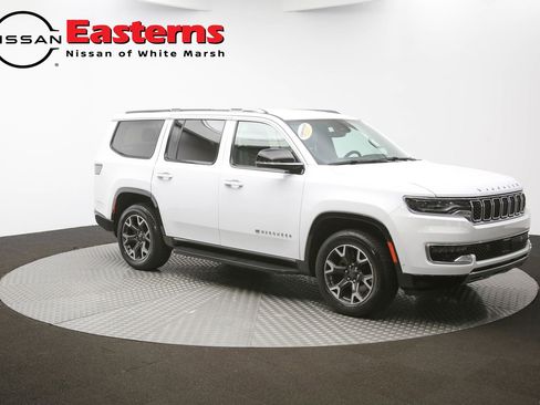 Used 2023 Jeep Wagoneer Series III w/ Preferred Equipment Group image 47