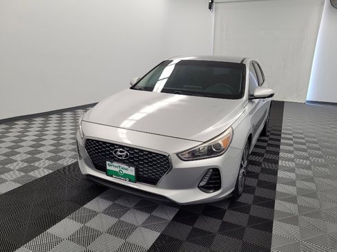 Used 2018 Hyundai Elantra GT FWD image 15